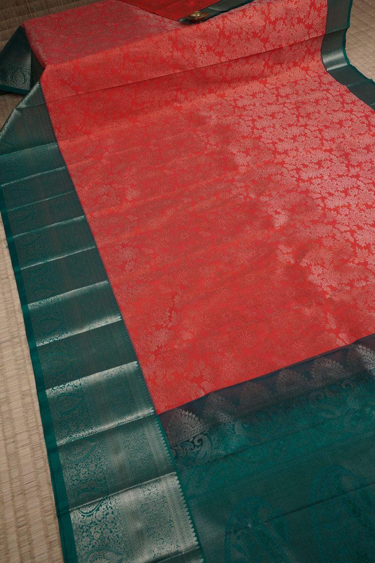 Pink Visiri Madippu Silk Sarees with Silver Zari Floral Patterns view 2