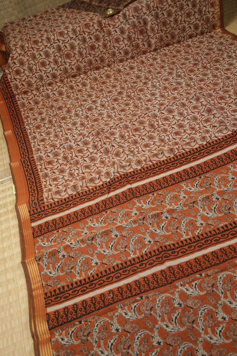 Coconut White Chanderi Cotton Sarees with Without Zari Zari Floral Patterns view 2