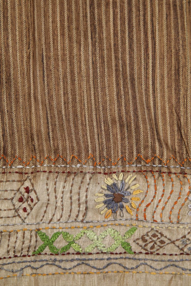 Tortilla Brown Jute Sarees with Without Zari Zari Buttis (small Dots Or Motifs) view 3