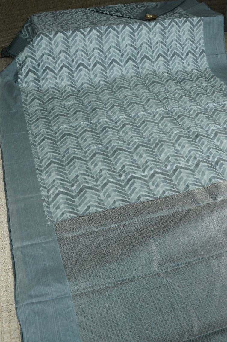 Abbey Black Soft Silk Sarees with Without Zari Zari Geometric Shapes view 2