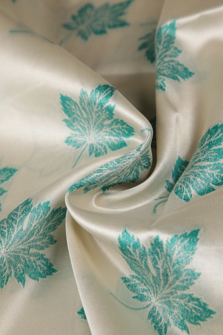 Chiffon White Apoorva Silk Sarees with Silver Zari Buttis (small Dots Or Motifs) view 4