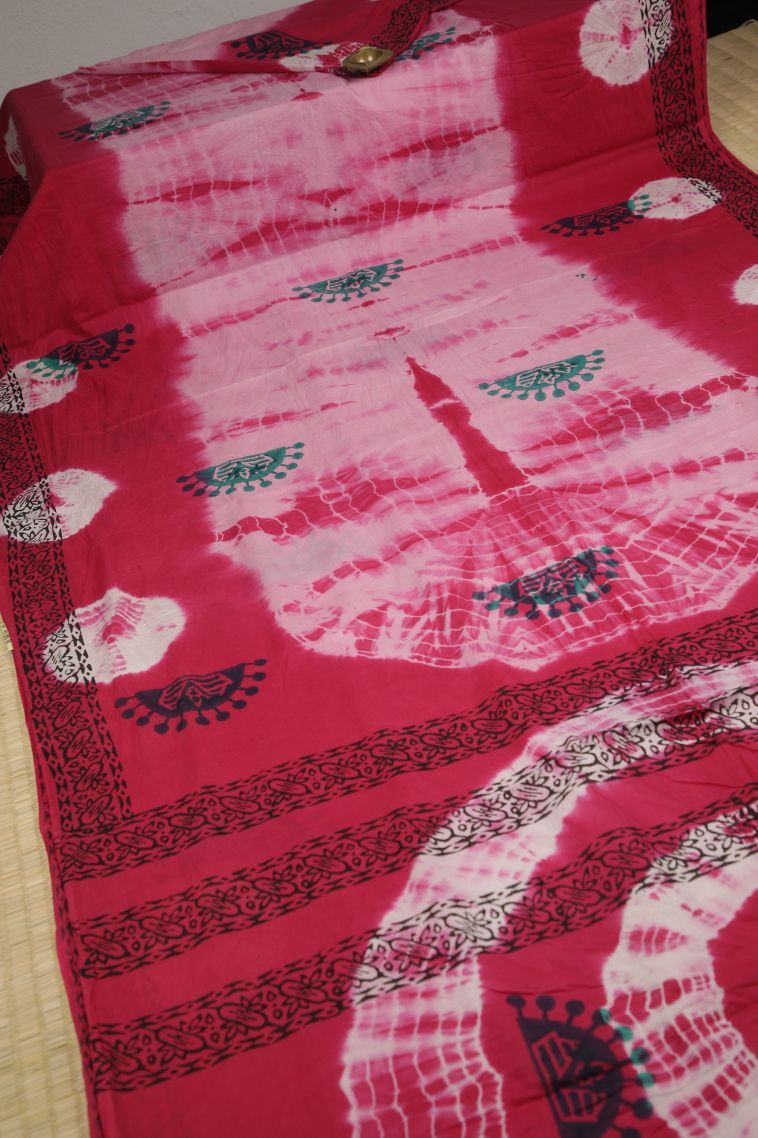 Punch Pink Cotton Sarees with Without Zari Zari Buttis (small Dots Or Motifs) view 2