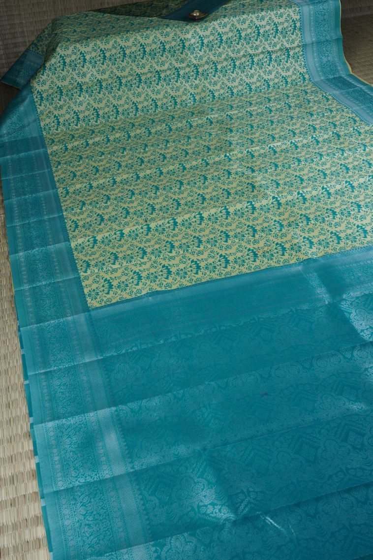 Lemon Yellow Visiri Madippu Silk Sarees with Silver Zari Floral Patterns view 2