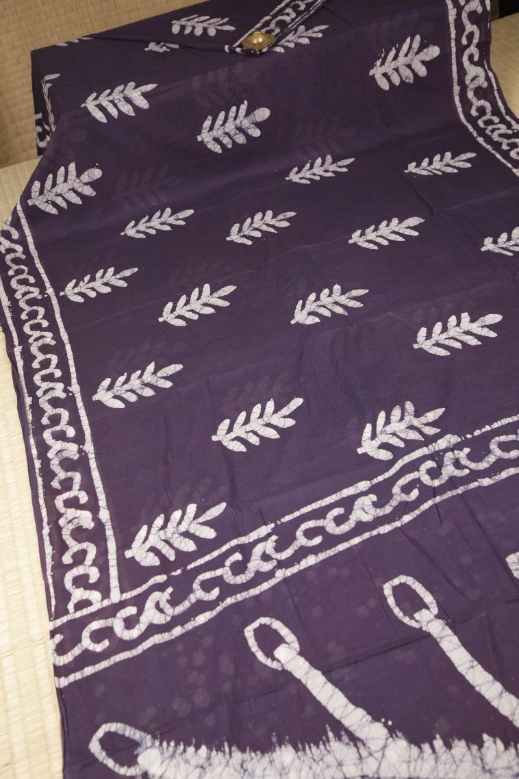 Indigo Blue Cotton Sarees with Without Zari Zari Geometric Shapes view 2