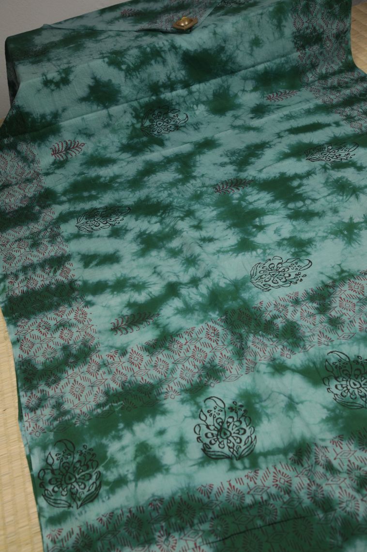 Bottle Green Cotton Sarees with Without Zari Zari Buttis (small Dots Or Motifs) view 2