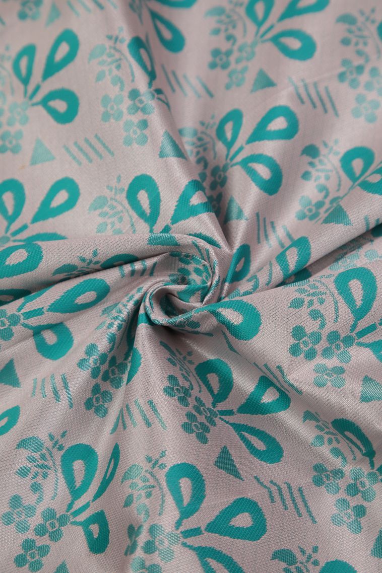 Crepe Pink Visiri Madippu Silk Sarees with Silver Zari Floral Patterns view 4