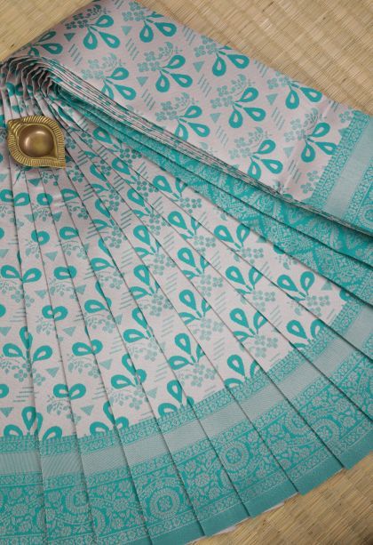 Crepe Pink Visiri Madippu Silk Sarees with Silver Zari Floral Patterns