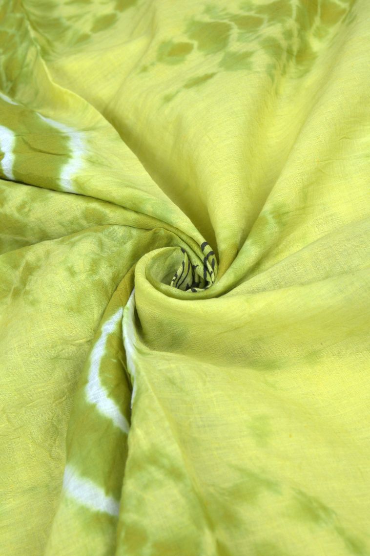 Olive Green Cotton Sarees with Without Zari Zari Floral Patterns view 4