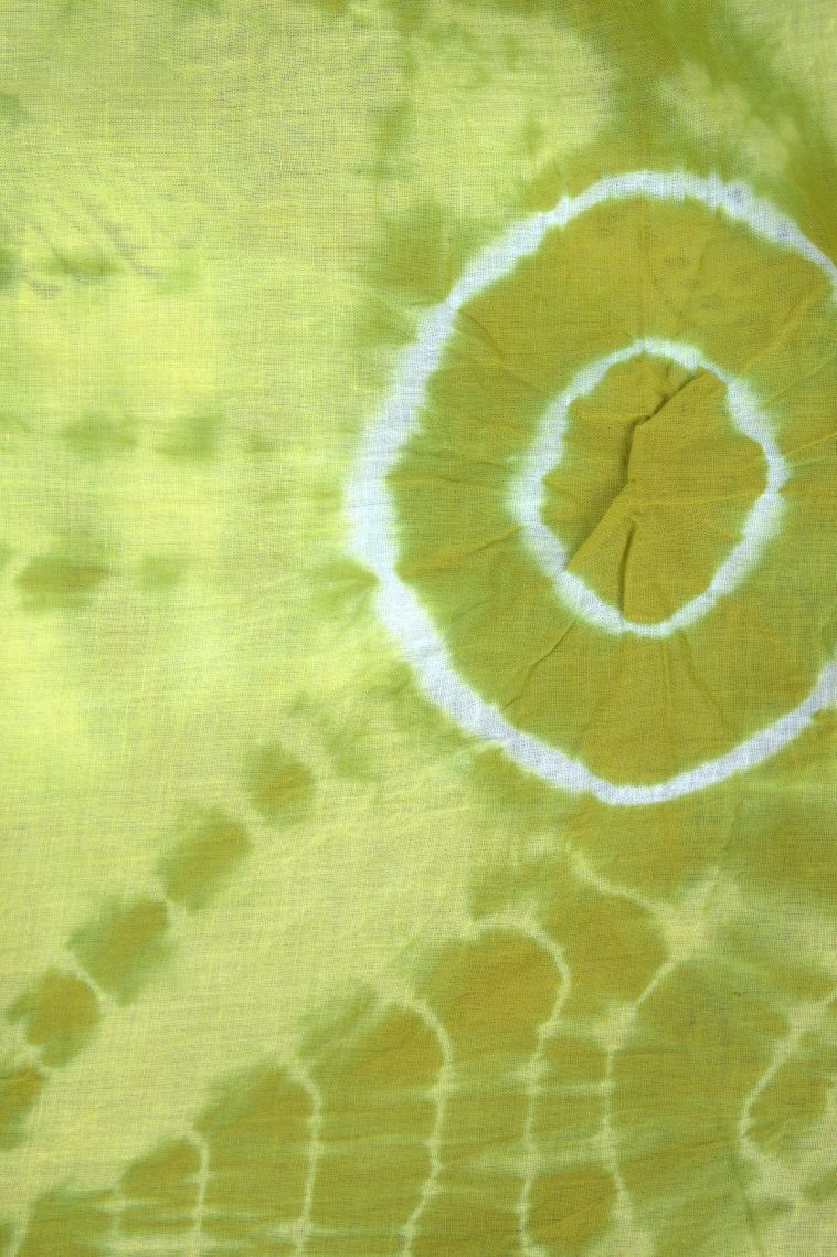 Olive Green Cotton Sarees with Without Zari Zari Floral Patterns view 3