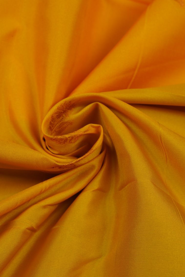 Macaroon Yellow Visiri Madippu Silk Sarees with Gold Zari Buttis (small Dots Or Motifs) view 4