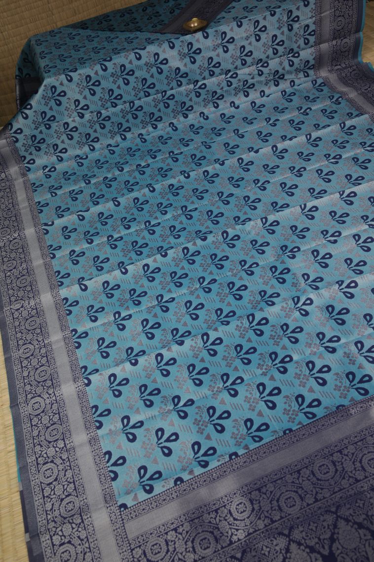 Cerulean Blue Visiri Madippu Silk Sarees with Silver Zari Floral Patterns view 2