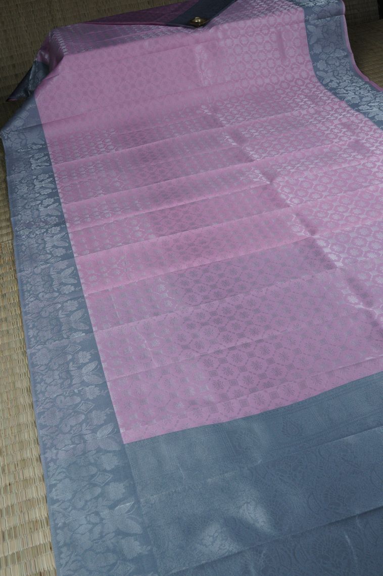 Ballet Pink Visiri Madippu Silk Sarees with Silver Zari Floral Patterns view 2