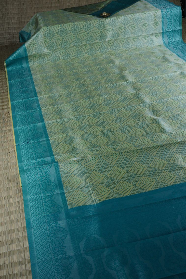 Lemon Yellow Visiri Madippu Silk Sarees with Silver Zari Floral Patterns view 2