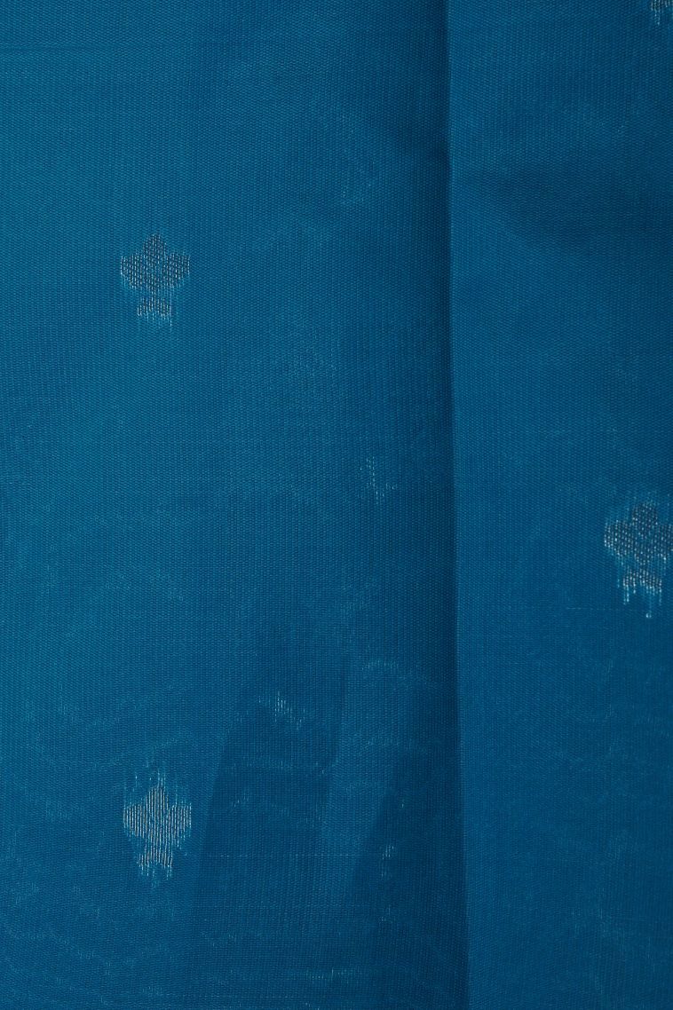 Arctic Blue Visiri Madippu Silk Sarees with Silver Zari Floral Patterns view 3