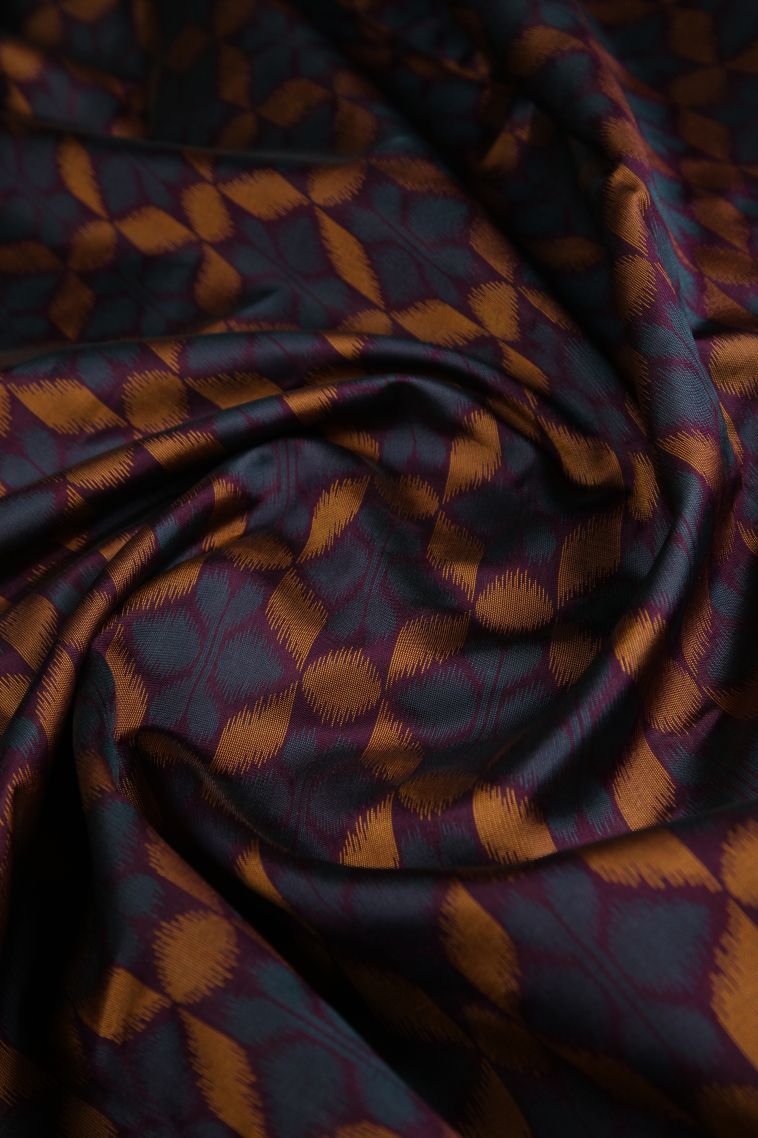 Mauve Purple Apoorva Silk Sarees with Copper Zari Geometric Shapes view 4
