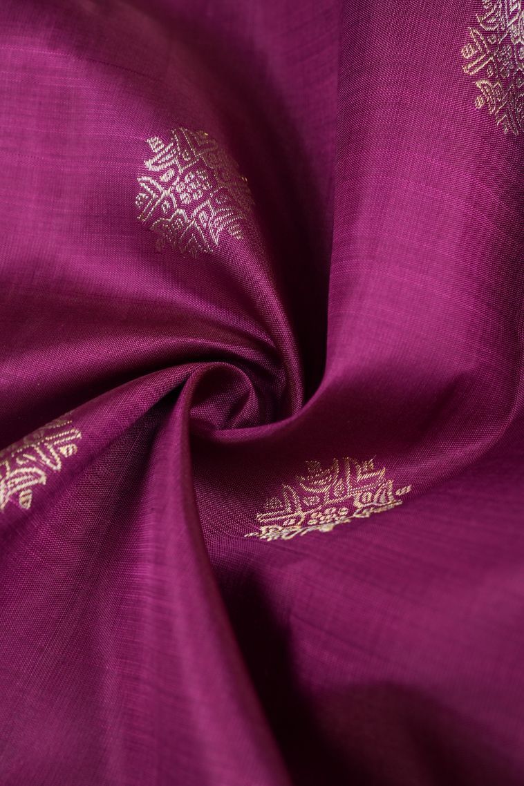 Magenta Purple Kanchipuram Silk Sarees with Gold Zari Buttis (small Dots Or Motifs) view 4