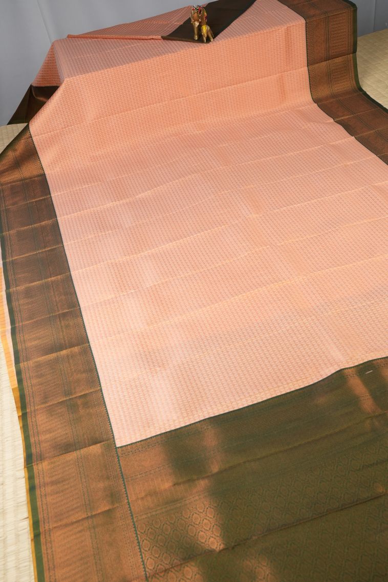 Peach Pink Visiri Madippu Silk Sarees with Copper Zari Floral Patterns view 2