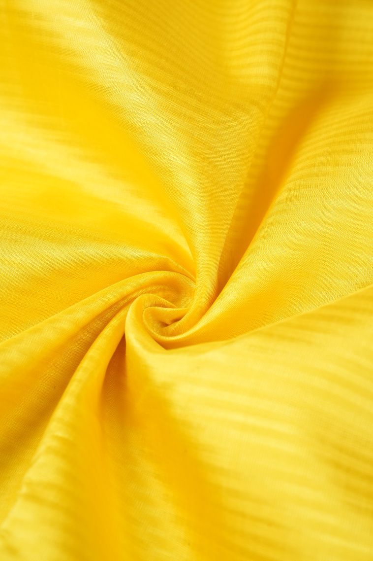 Lemon Yellow Kanchipuram Silk Sarees with Without Zari Zari Plain view 4