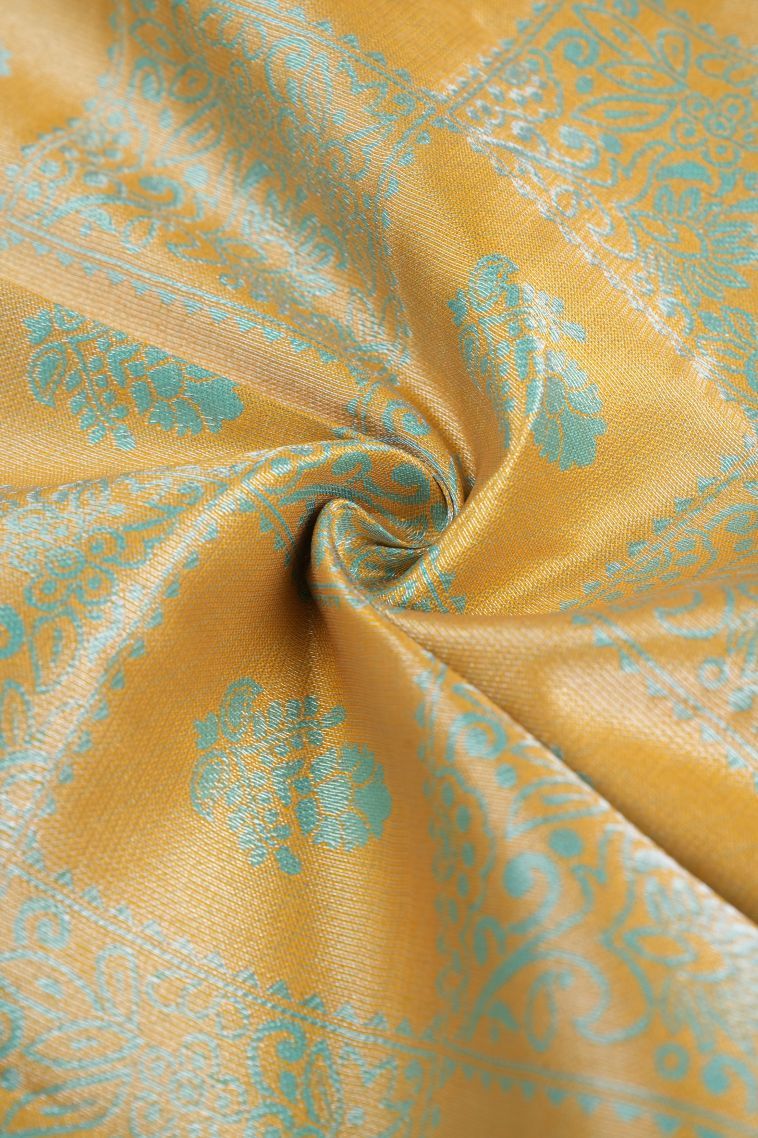 Lemon Yellow Visiri Madippu Silk Sarees with Silver Zari Buttis (small Dots Or Motifs) view 4