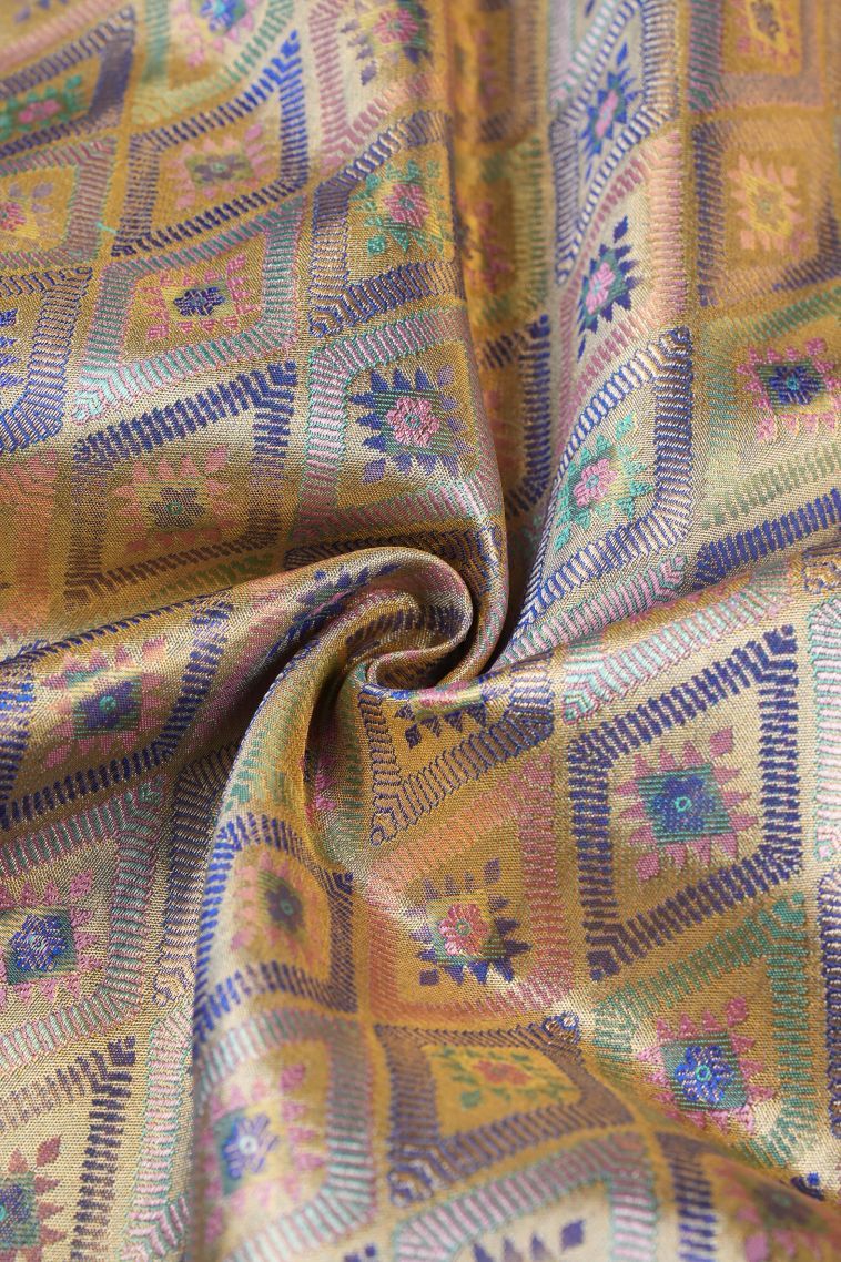 Gold Kanchipuram Silk Sarees with Gold Zari Buttis (small Dots Or Motifs) view 4