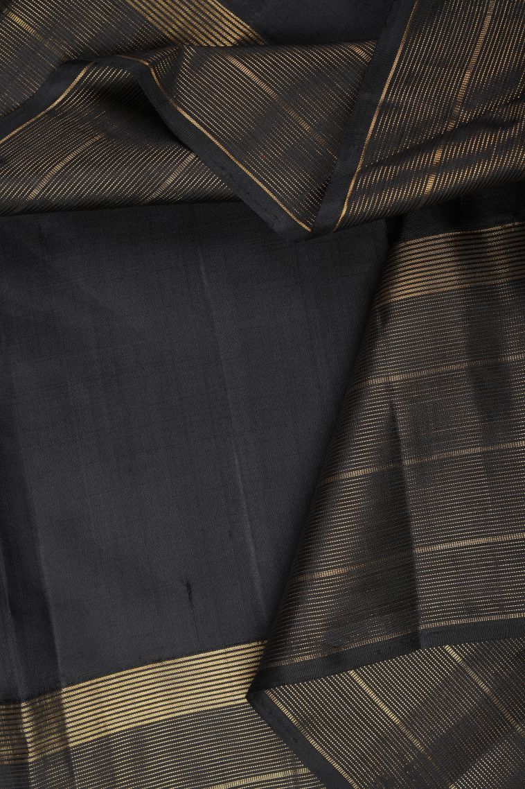 Gold Kanchipuram Silk Sarees with Without Zari Zari Plain view 3