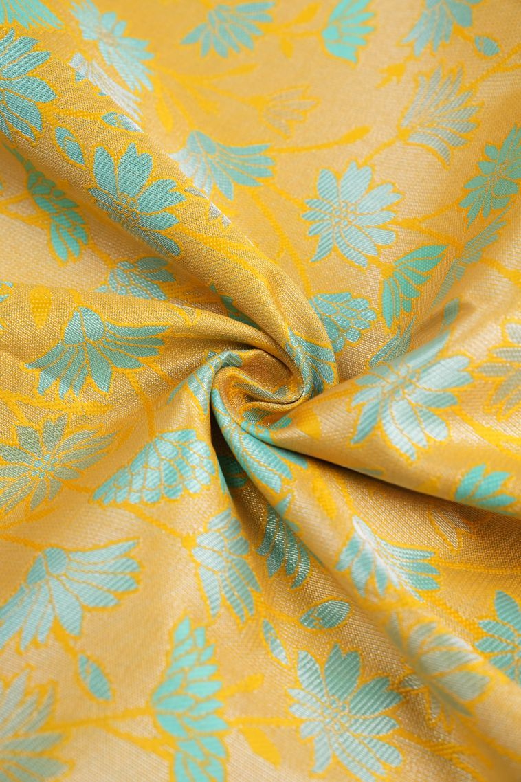 Lemon Yellow Visiri Madippu Silk Sarees with Silver Zari Buttis (small Dots Or Motifs) view 4