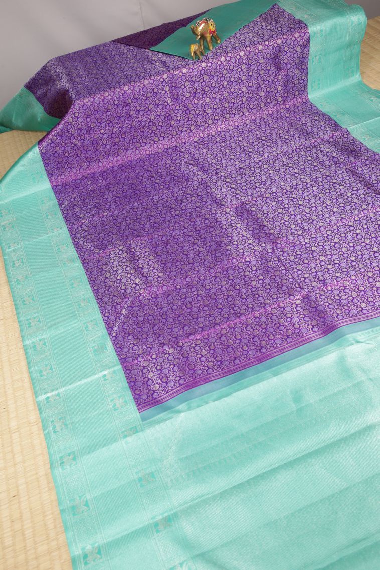 Wine Purple Kanchipuram Silk Sarees with Gold Zari Floral Patterns view 2