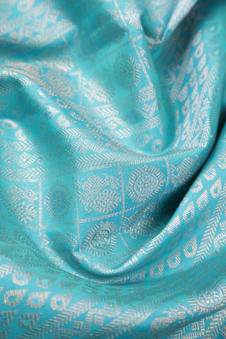 Sky Blue Kanchipuram Silk Sarees with Gold Zari Buttis (small Dots Or Motifs) view 4