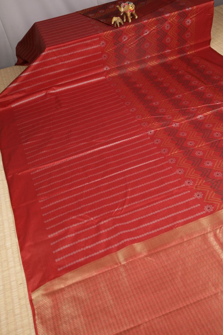 Apple Red Soft Silk Sarees with Without Zari Zari Geometric Shapes view 2