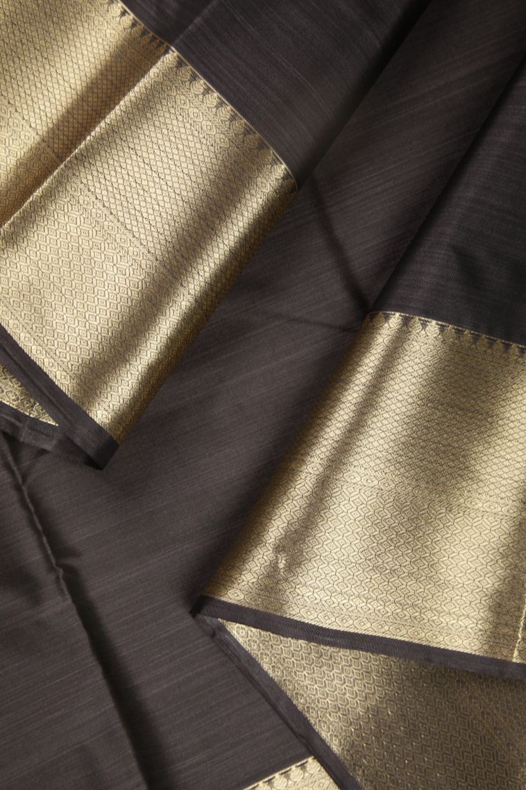 Olive Green Soft Silk Sarees with Without Zari Zari Floral Patterns view 3