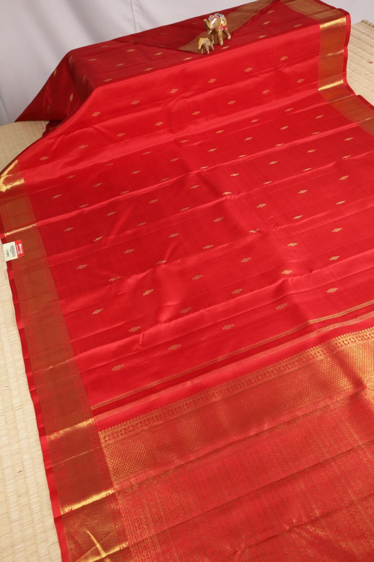 Rose  Red Kanchipuram Silk Sarees with Gold Zari Buttis (small Dots Or Motifs) view 2