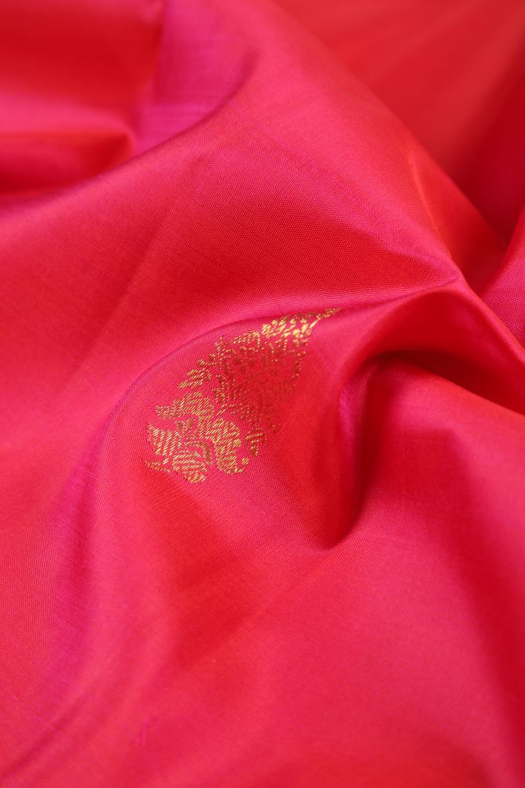 Strawberry Pink Kanchipuram Silk Sarees with Gold Zari Buttis (small Dots Or Motifs) view 4