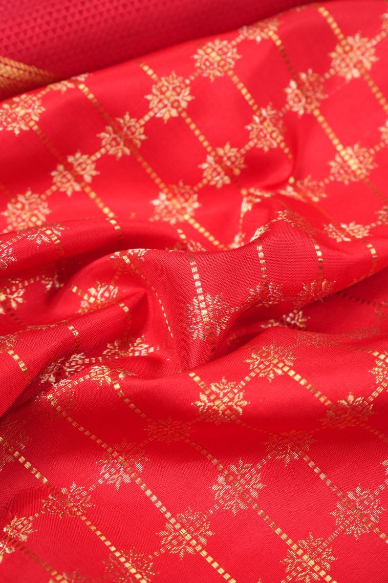 Candy Red Kanchipuram Silk Sarees with Gold Zari Buttis (small Dots Or Motifs) view 4