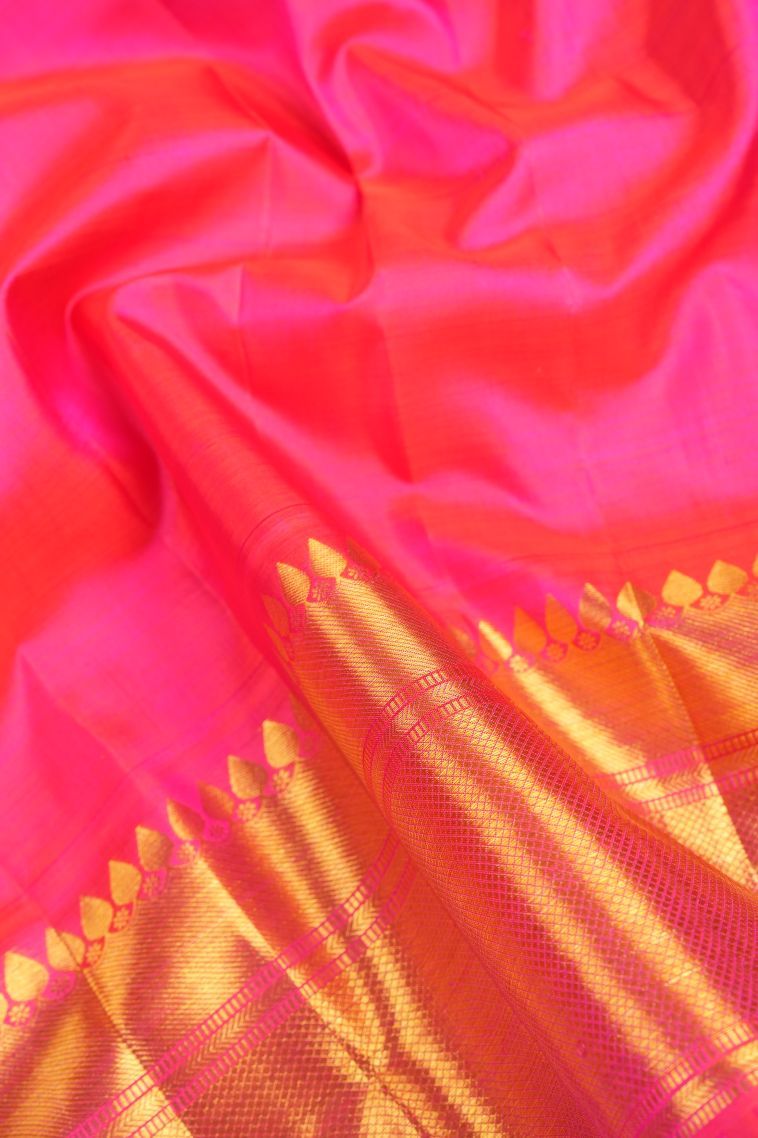 Strawberry Pink Kanchipuram Silk Sarees with Gold Zari Checks view 3