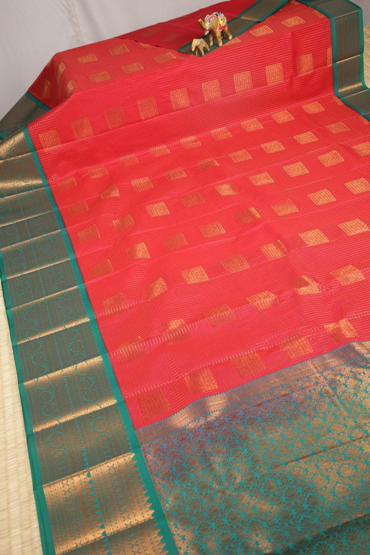 Strawberry Pink Visiri Madippu Silk Sarees with Copper Zari Checks view 2