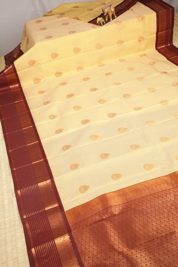 Alabaster White Visiri Madippu Silk Sarees with Copper Zari Checks view 2