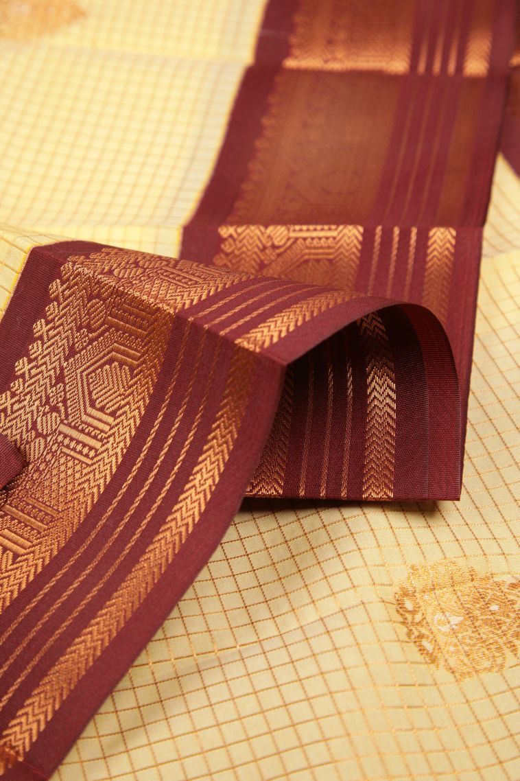 Alabaster White Visiri Madippu Silk Sarees with Copper Zari Checks view 4