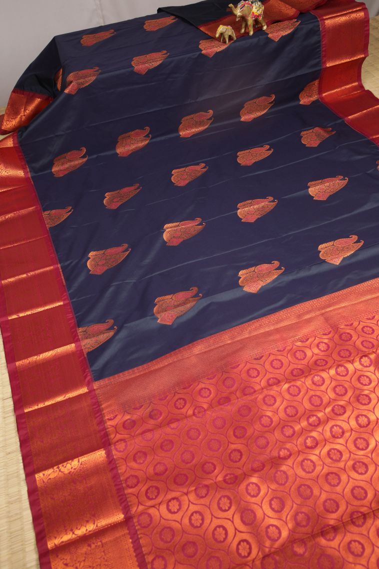 Navy Blue Visiri Madippu Silk Sarees with Copper Zari Buttis (small Dots Or Motifs) view 2