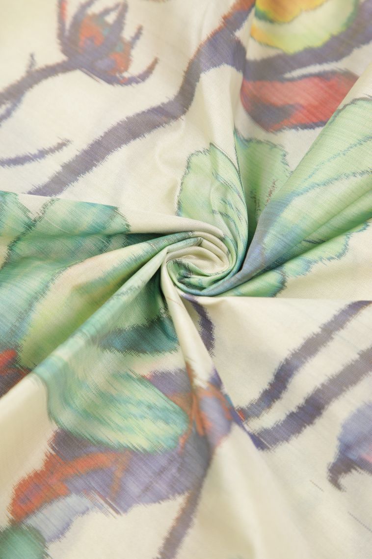 Daisy White Soft Silk Sarees with Without Zari Zari Floral Patterns view 4