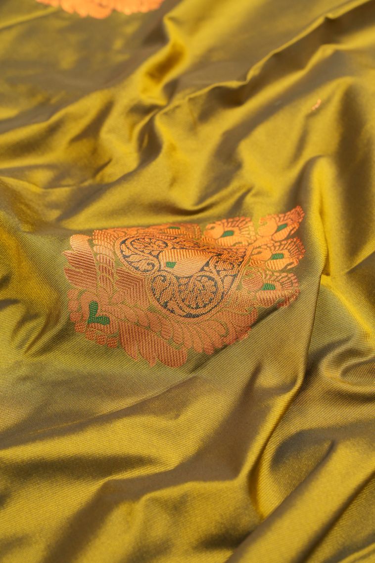 Paris Green Visiri Madippu Silk Sarees with Copper Zari Buttis (small Dots Or Motifs) view 4