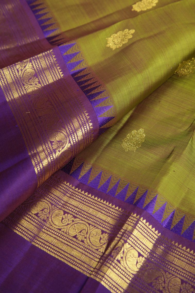 Paris Green Kanchipuram Silk Sarees with Gold Zari Buttis (small Dots Or Motifs) view 4