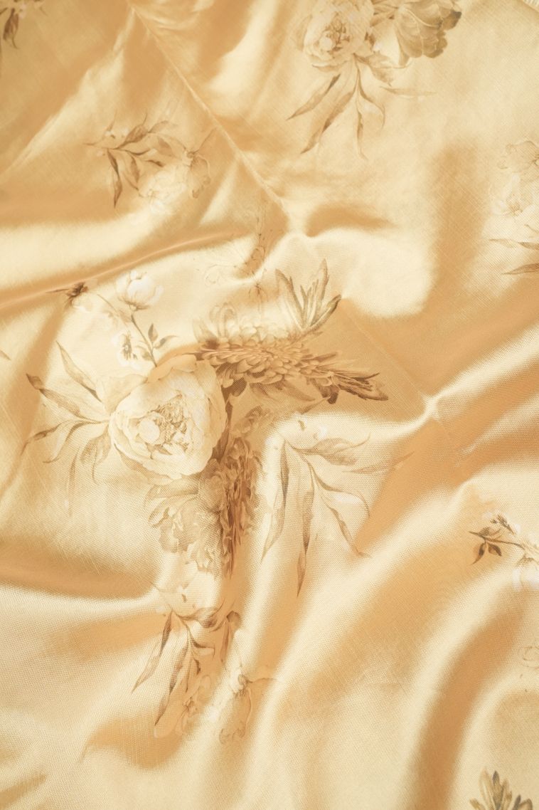 Beige Yellow Organza Saree with Without Zari Zari Floral Patterns view 3