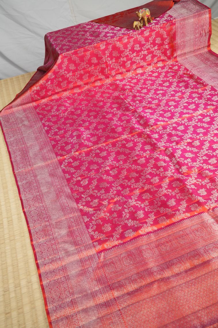 Peach Pink Kanchipuram Silk Sarees with Gold Zari Floral Patterns view 2