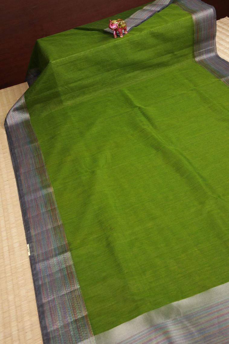 Emerald Green Tussar Saree with Without Zari Zari Plain view 2