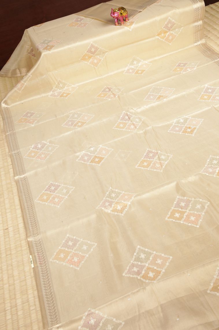 Cream White Tussar Saree with Without Zari Zari Floral Patterns view 2