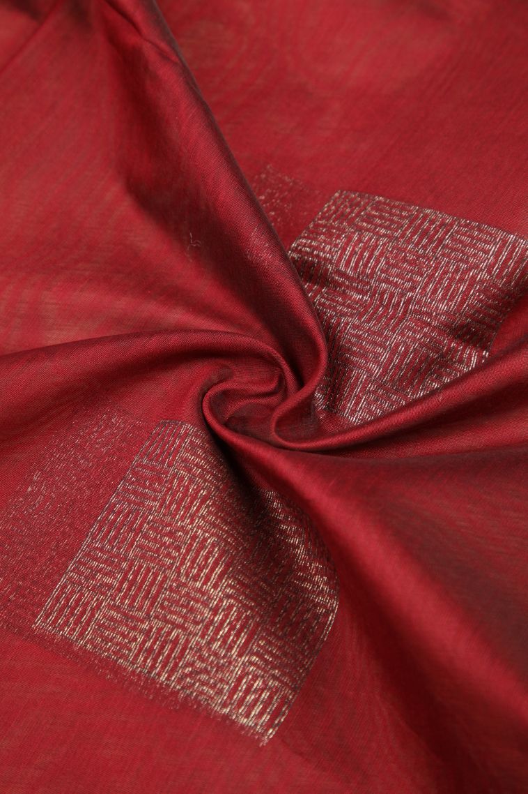 Apple Red Silk Cotton Sarees with Bronze Zari Buttis (small Dots Or Motifs) view 4