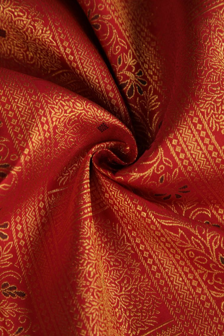 Rose  Red Kanchipuram Silk Sarees with Gold Zari Floral Patterns view 4