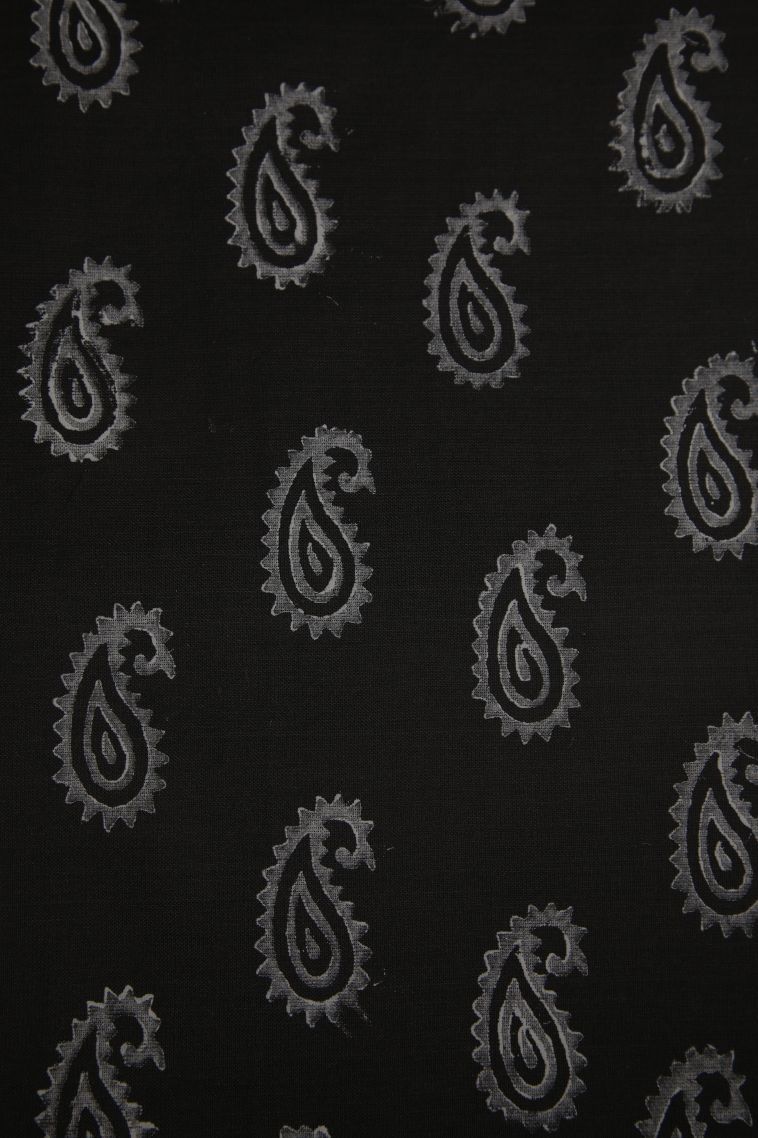 Gray Black Poly Cotton Sarees with Without Zari Zari Manga view 3