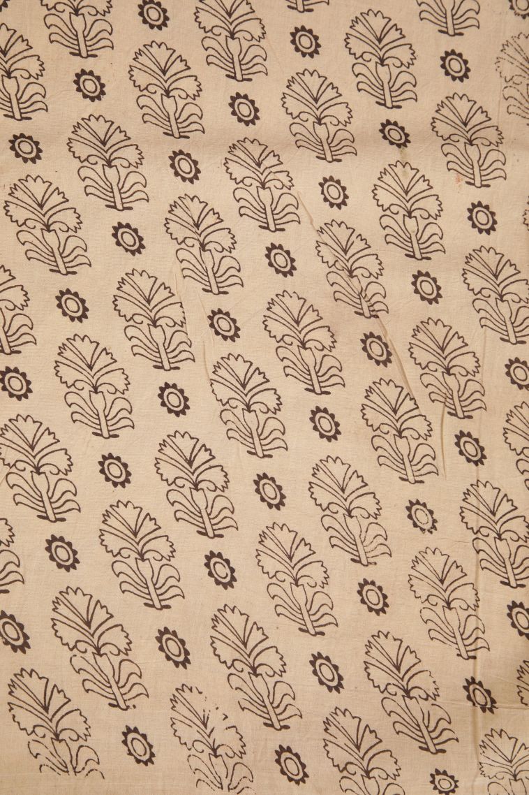 Linen White Cotton Sarees with Without Zari Zari Animal And Bird Motifs view 3