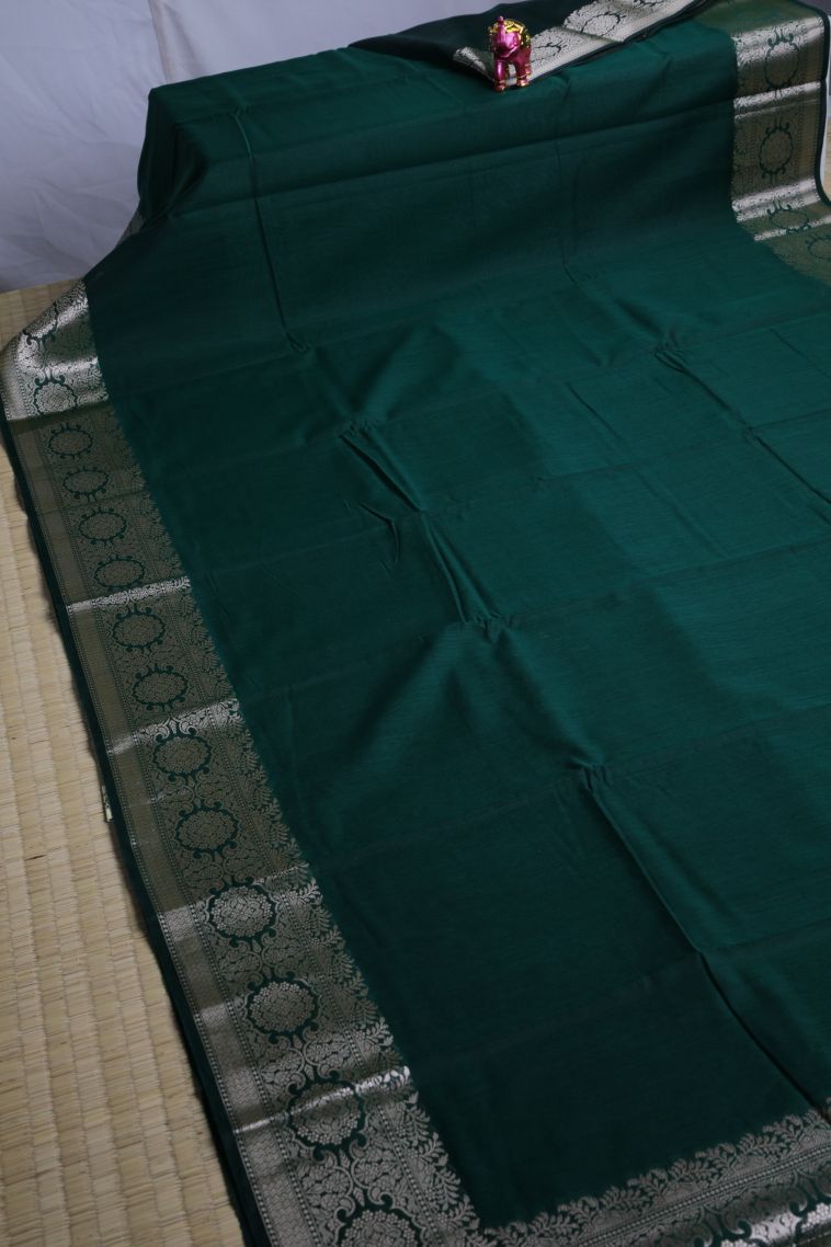 Bottle Green Chanderi Cotton Sarees with Gold Zari Plain view 2
